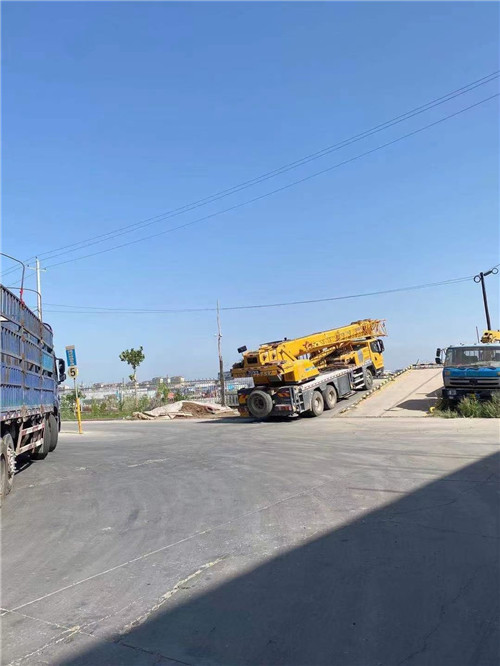 平乐县25吨吊车的租赁价格大概是多少？