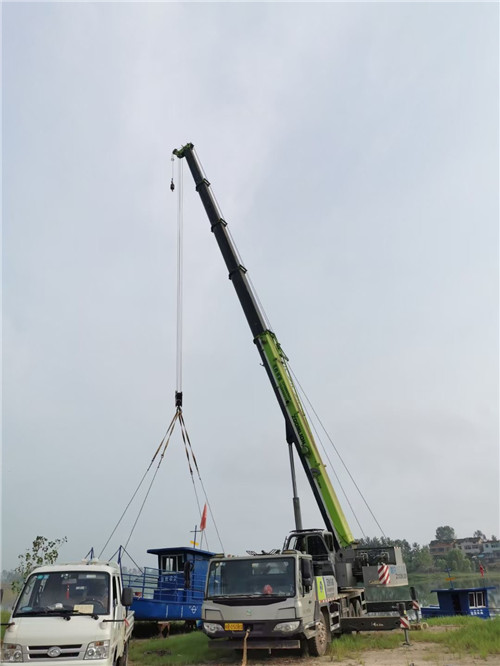 平乐县桥梁建设吊装案例